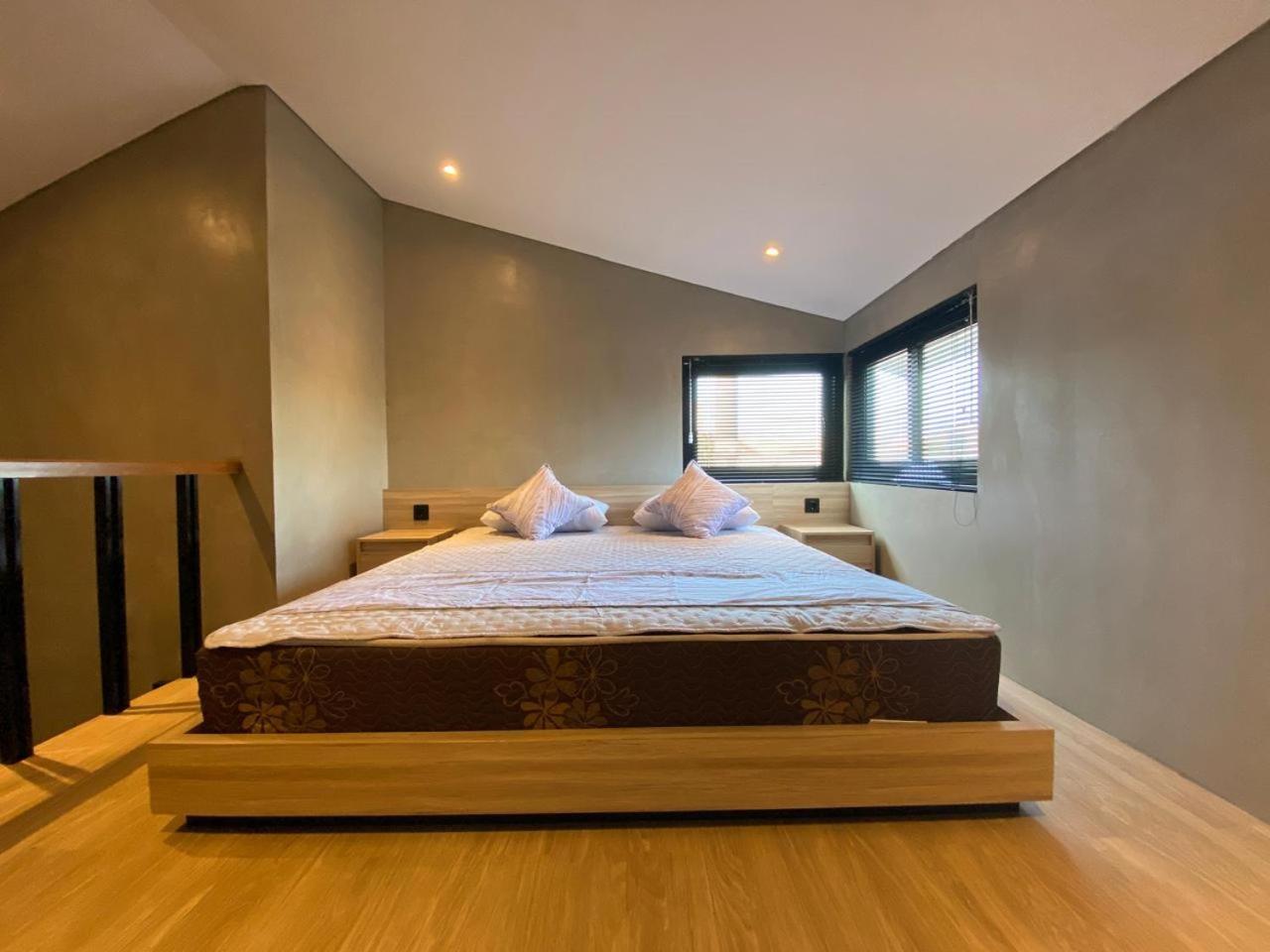 Surfer Garden Mezzanine Homestay *